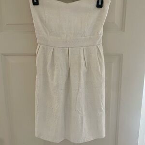 Elegant White M Strapless Dress